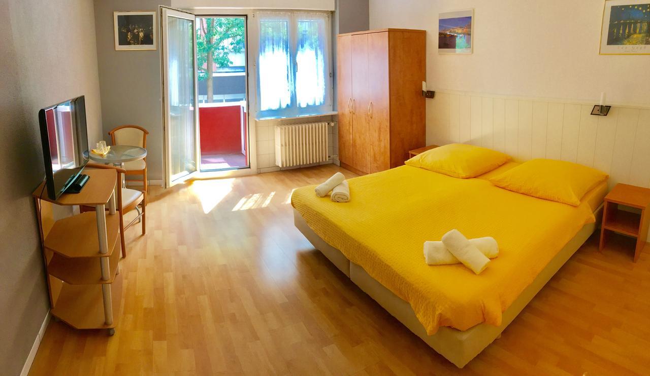 בזל Hotel Locanda מראה חיצוני תמונה