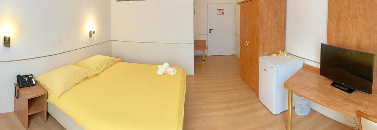 בזל Hotel Locanda מראה חיצוני תמונה