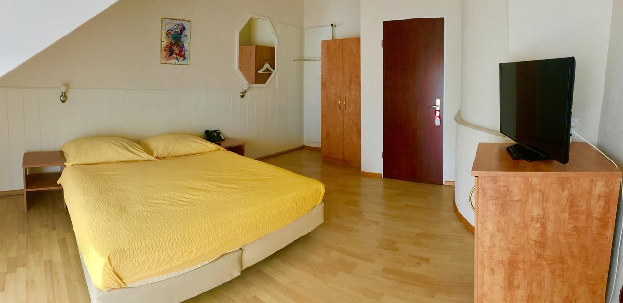 בזל Hotel Locanda מראה חיצוני תמונה
