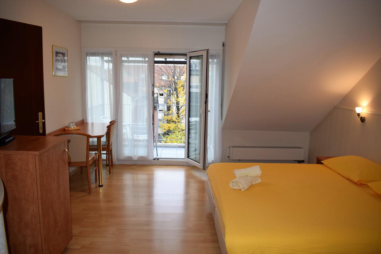 בזל Hotel Locanda מראה חיצוני תמונה